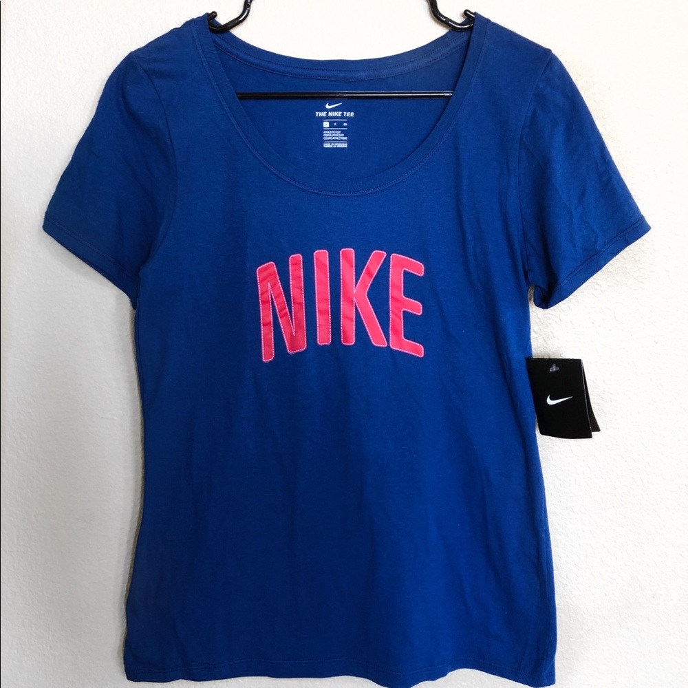 NWT NIKE The Nike Tee in Blue